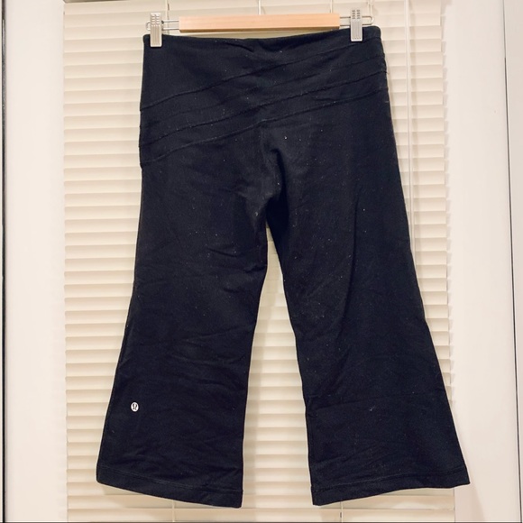 Lululemon Retro Rainbow Crop - Picture 4 of 5